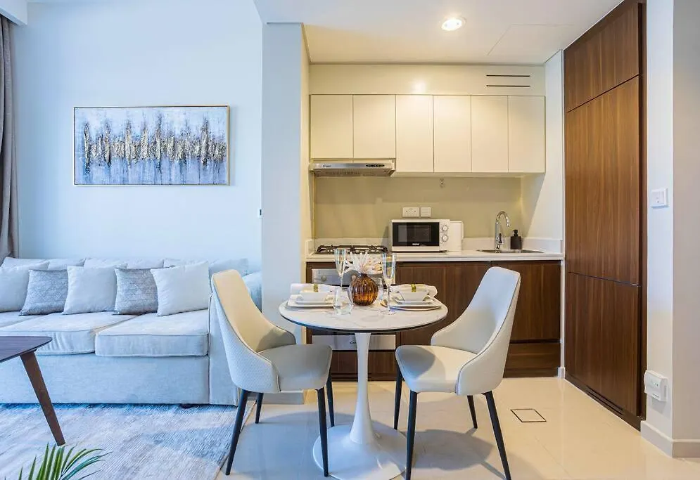 Axinite - Brand New! Warm Cozy 1 Bed High Floor Downtown Dubai Canal View 0*,  United Arab Emirates
