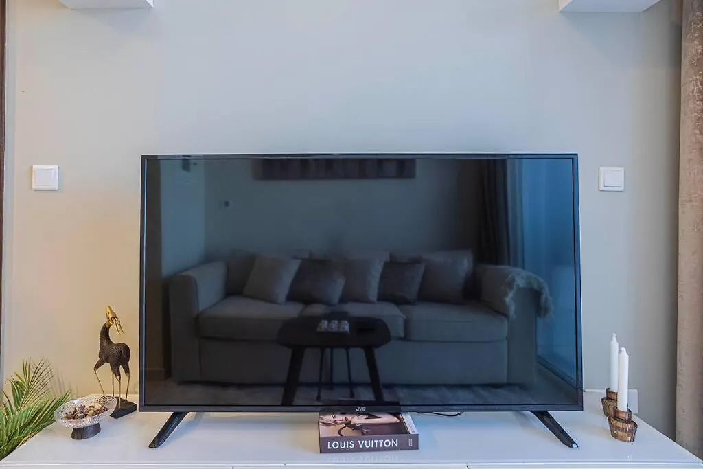Axinite - Brand New! Warm Cozy 1 Bed High Floor Downtown Dubai Canal View 0*,